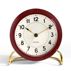 Arne Jacobsen Clocks Pöytäkellot^AJ Station viininpunainen pöytäkello, viininpunainen