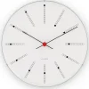 Arne Jacobsen Clocks Seinäkellot^Arne Jacobsenin Bankers kello, Ø 480 mm