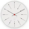 Arne Jacobsen Clocks Seinäkellot^Arne Jacobsenin Bankers kello, Ø 290 mm
