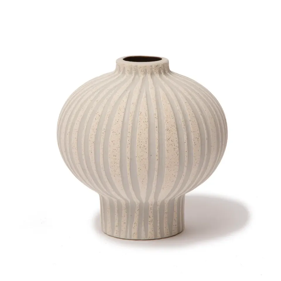 Lindform Maljakot^Cecilia maljakko, Sand white stone stripe
