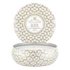Voluspa Tuoksukynttilät & Tuoksutikut^Maison Blanc 3-wick Tin tuoksukynttilä 40 tuntia, Suede Blanc