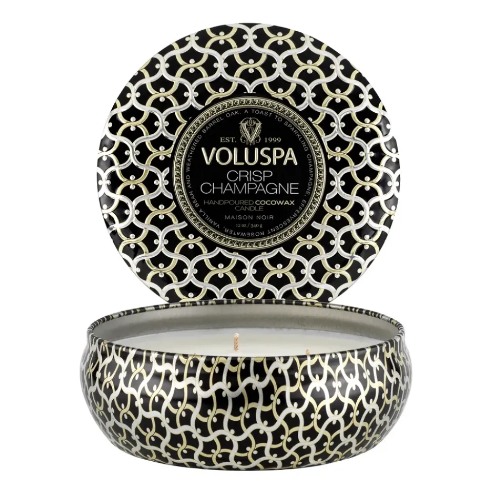 Voluspa Tuoksukynttilät & Tuoksutikut^Maison Noir 3-wick Tin tuoksukynttilä 40 tuntia, Crisp Champagne