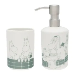 Moomin Arabia Hammasharjatelineet^Muumi saippuapumppu ja hammasharjateline, Kylpyhetki vihreä-valkoinen