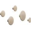 Muuto Koukut & Vaateripustimet|Lastenhuoneen Säilytys^The Dots ripustin, 5 kpl, Tammi